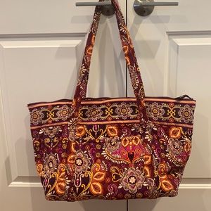 Vera Bradley tote bag